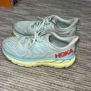 HOKA SIZE 7.5 women’s!!